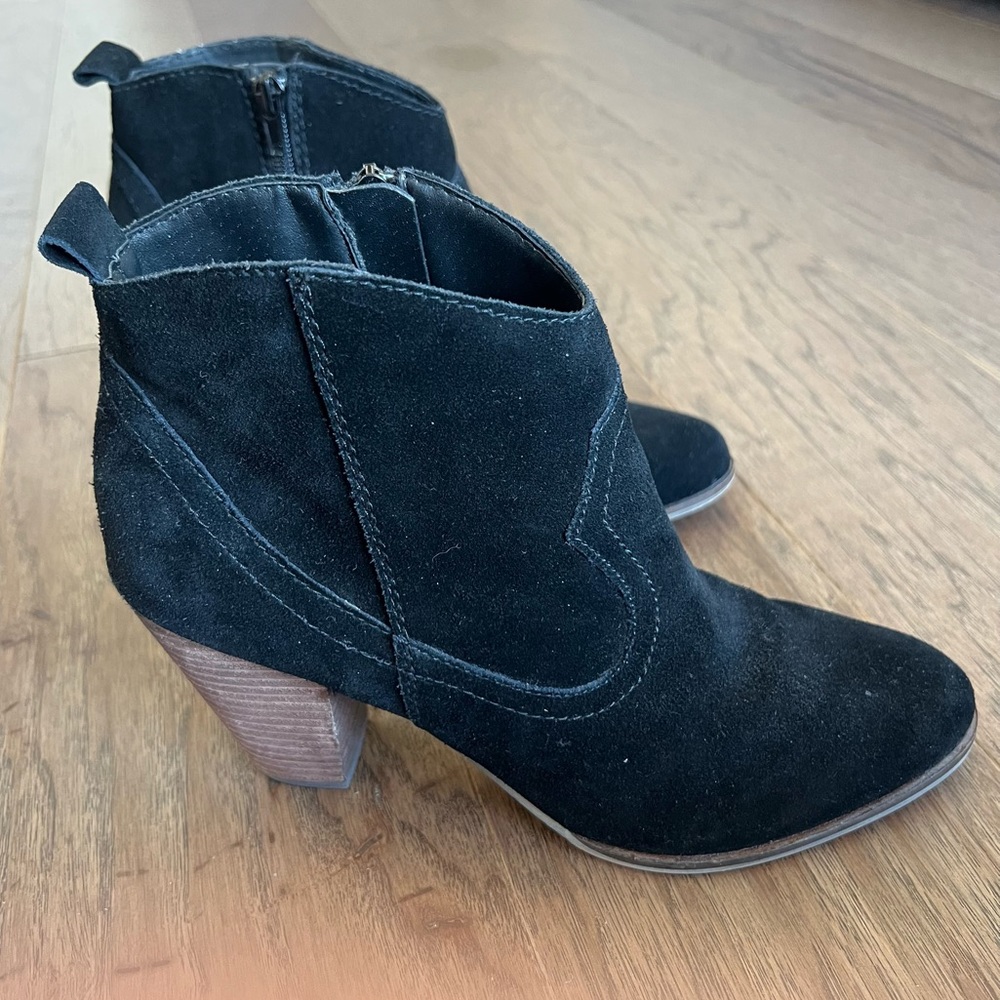 Steve Madden Black Western Heeled Booties, Size 10